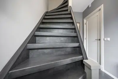 Traprenovatie-kosten-en-prijs-e1446807019336-400x267